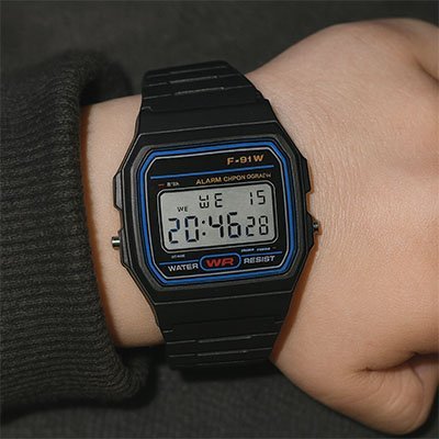 Montre enfant | F - 91W Résistante - Euroshopmédia